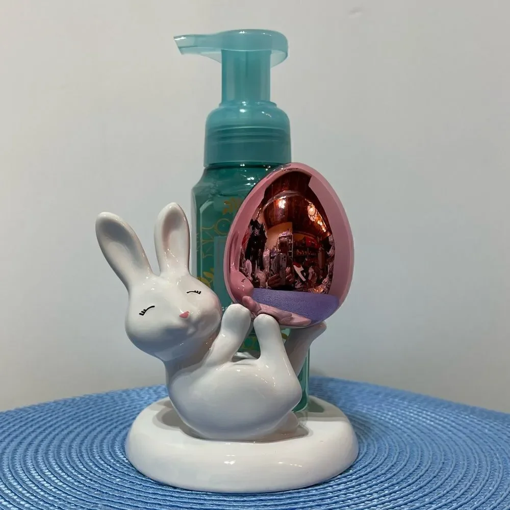 BBW Easter Bunny with Egg Hand Soap Holder and Frozen Lake Hand Soap NWT